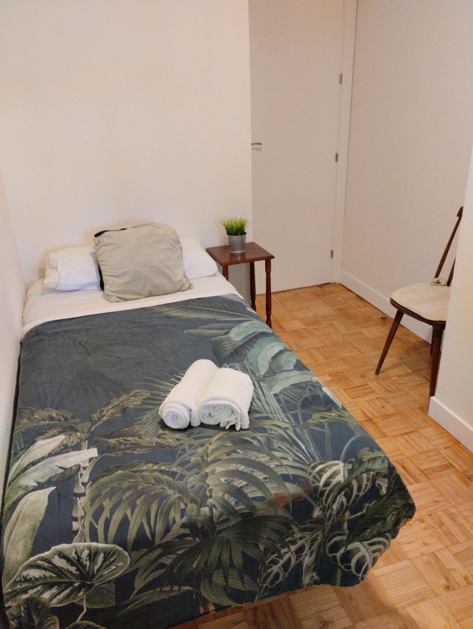 Habitacion Confort En Chamartin Madri Exterior foto