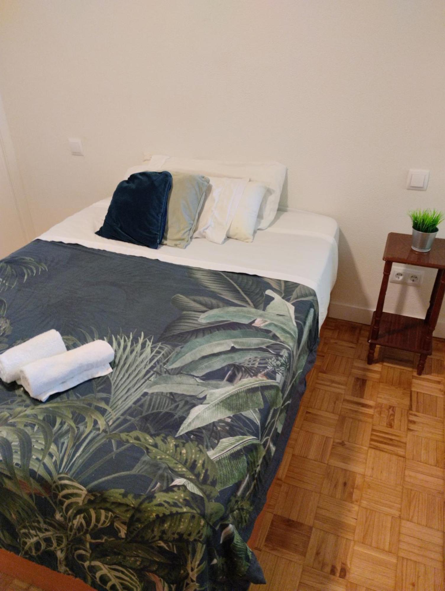 Habitacion Confort En Chamartin Madri Exterior foto