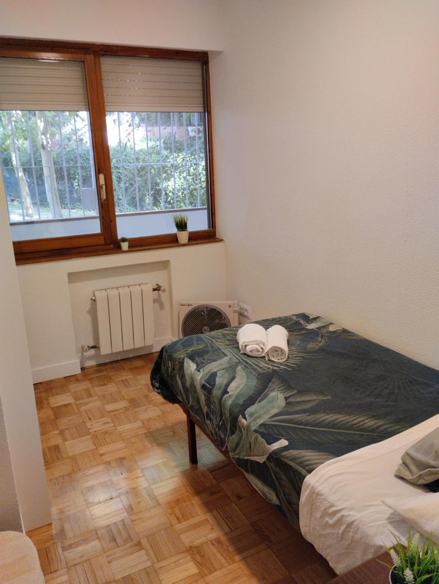 Habitacion Confort En Chamartin Madri Exterior foto